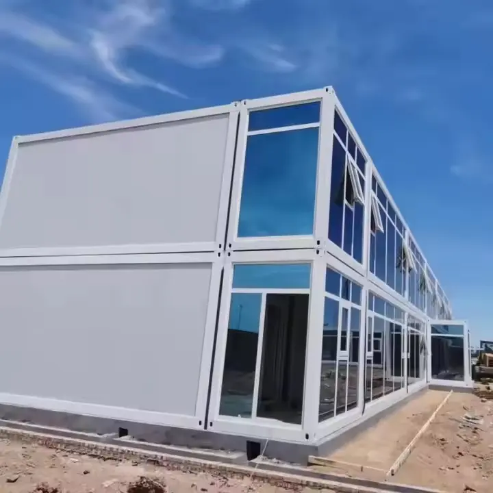 Cad iad na príomhfhachtóirí a théann i bhfeidhm ar phraghas tí coimeádáin réamhdhéanta?